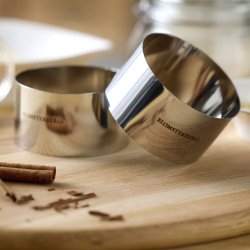 Blomsterberg Kagering 9 x 5 cm.  2 Stk