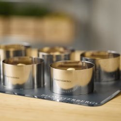 Blomsterberg Kagering 9 x 5 cm.  2 Stk