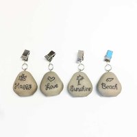 Dugklemmer - 4 Assorterede Sten Med Skrift