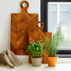 Sk�rebr�t Med Sildebensm�nster - Akacietr� -  40 x 25 cm 