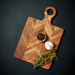 Sk�rebr�t Med Sildebensm�nster - Akacietr� -  40 x 25 cm 