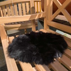 Dacore Sdehynde gte New Zealandsk Lammeskind 34 cm. - Sort