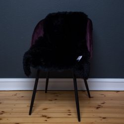 Dacore gte New Zealandsk Lammeskind 60 x 90 cm - Sort