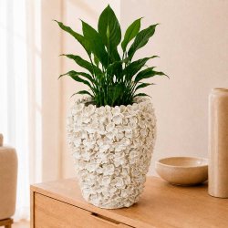 H�ndlavet Keramik Vase Med Blomster - 24,5x29 cm. - Hvid