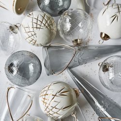 Frederik Bagger Crispy Christmas Julekugle - Dark Ball - 6,5 cm