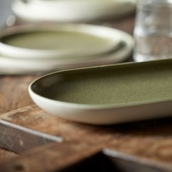 Studio Round North Serveringsfad 38x19 cm - Mat Hvid/Mat Gr�n