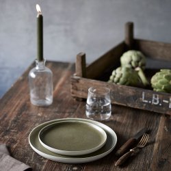 Studio Round North Frokosttallerken �21 cm - Mat Hvid/Mat Gr�n